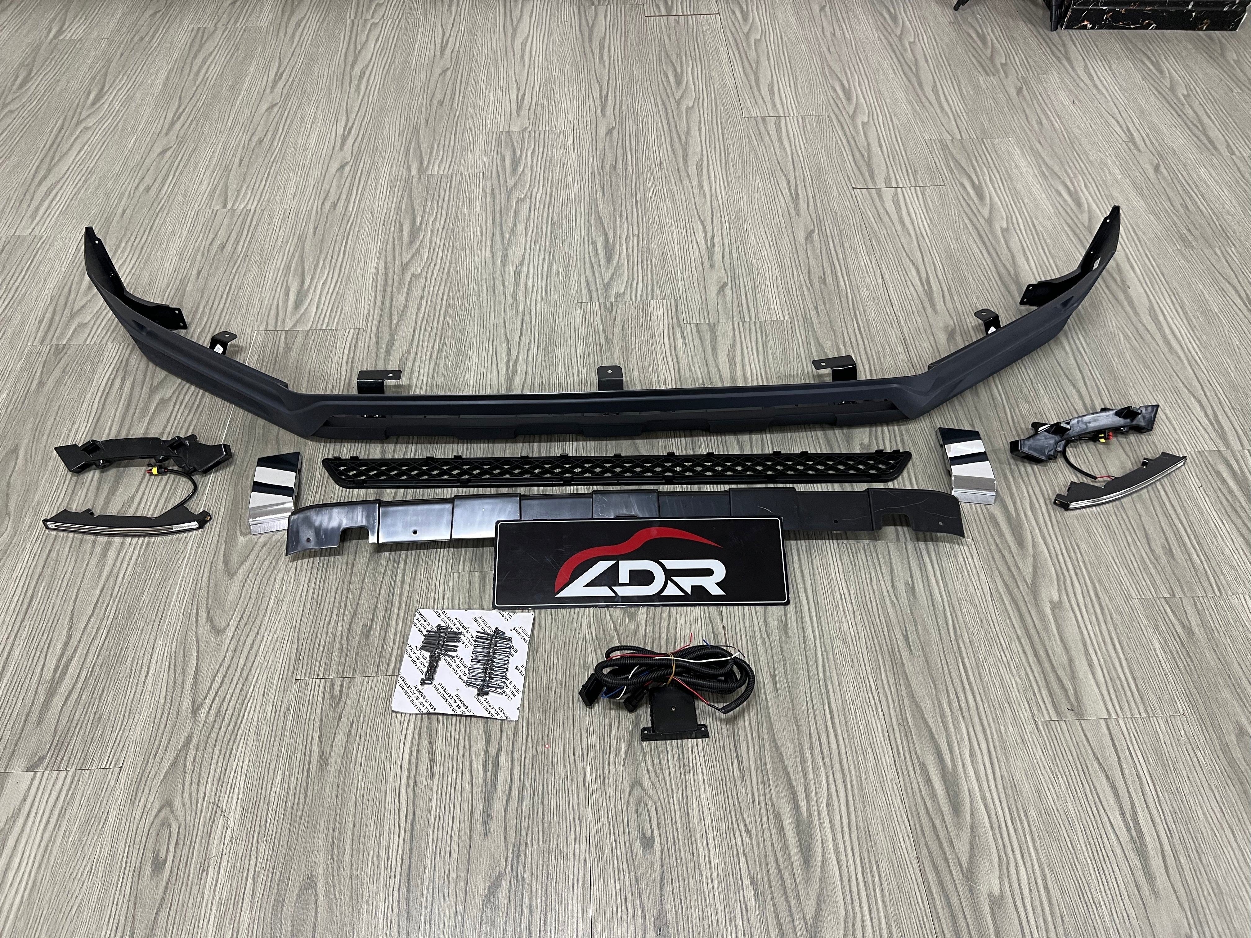 Body Kit for Mercedes Benz G Class W463a W464 G63 2019-2024 Upgrade 2025 W465 AMG G63 / BRABUS / B800 / Rocket B900 Style Auto Body Kit Front & Rear Bumper LED Headlight