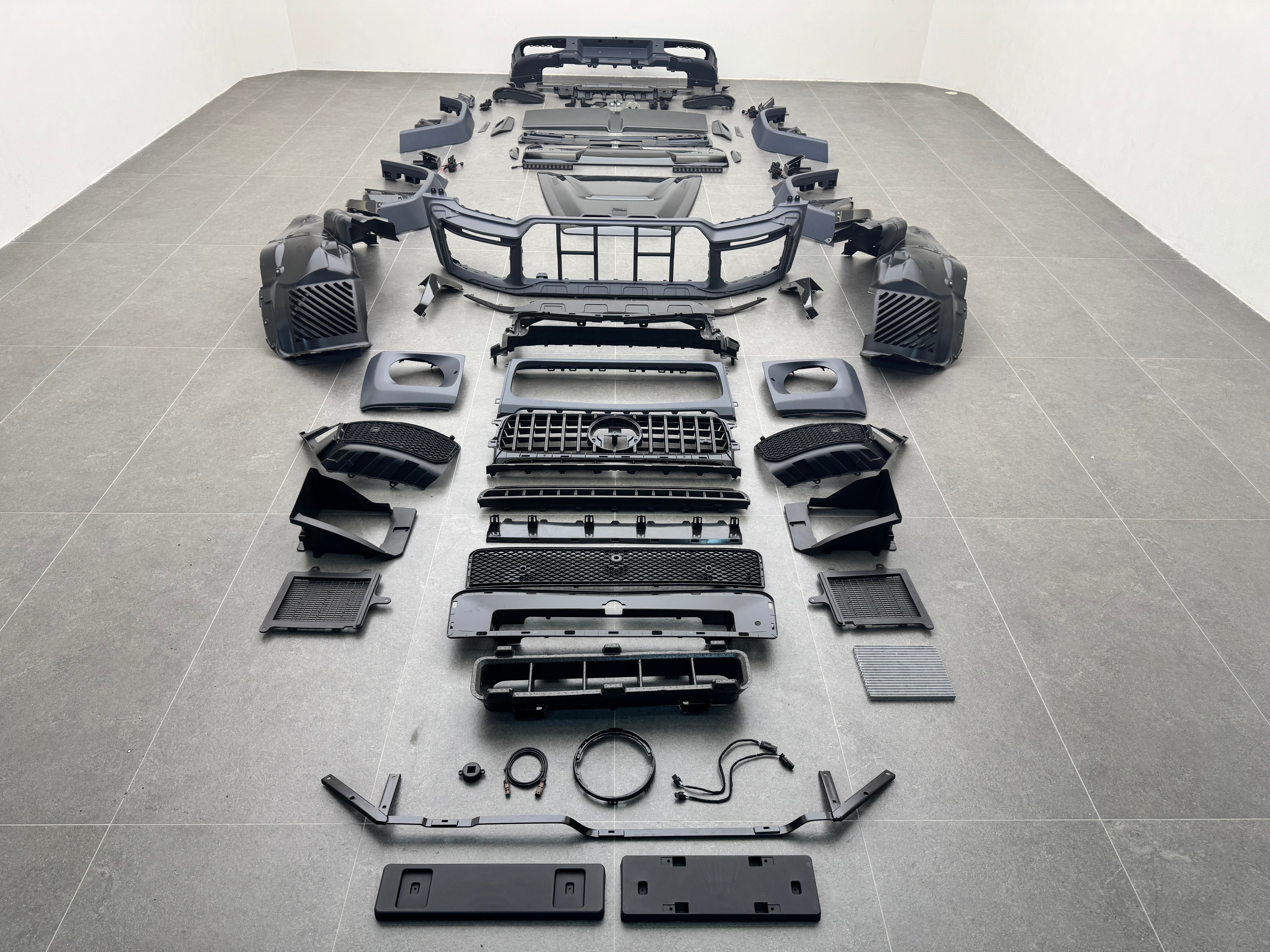 Body Kit for Mercedes Benz G Class W463a W464 G63 2019-2024 Upgrade 2025 W465 AMG G63 / BRABUS / B800 / Rocket B900 Style Auto Body Kit Front & Rear Bumper LED Headlight